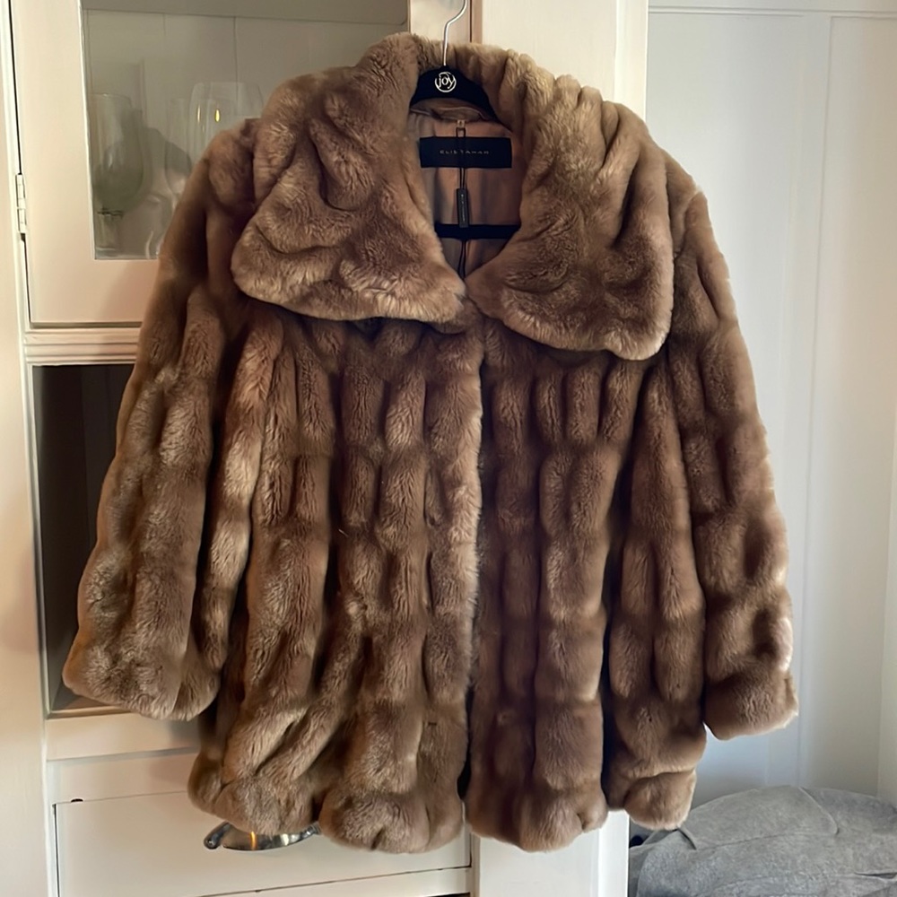 NWOT Faux fur coat